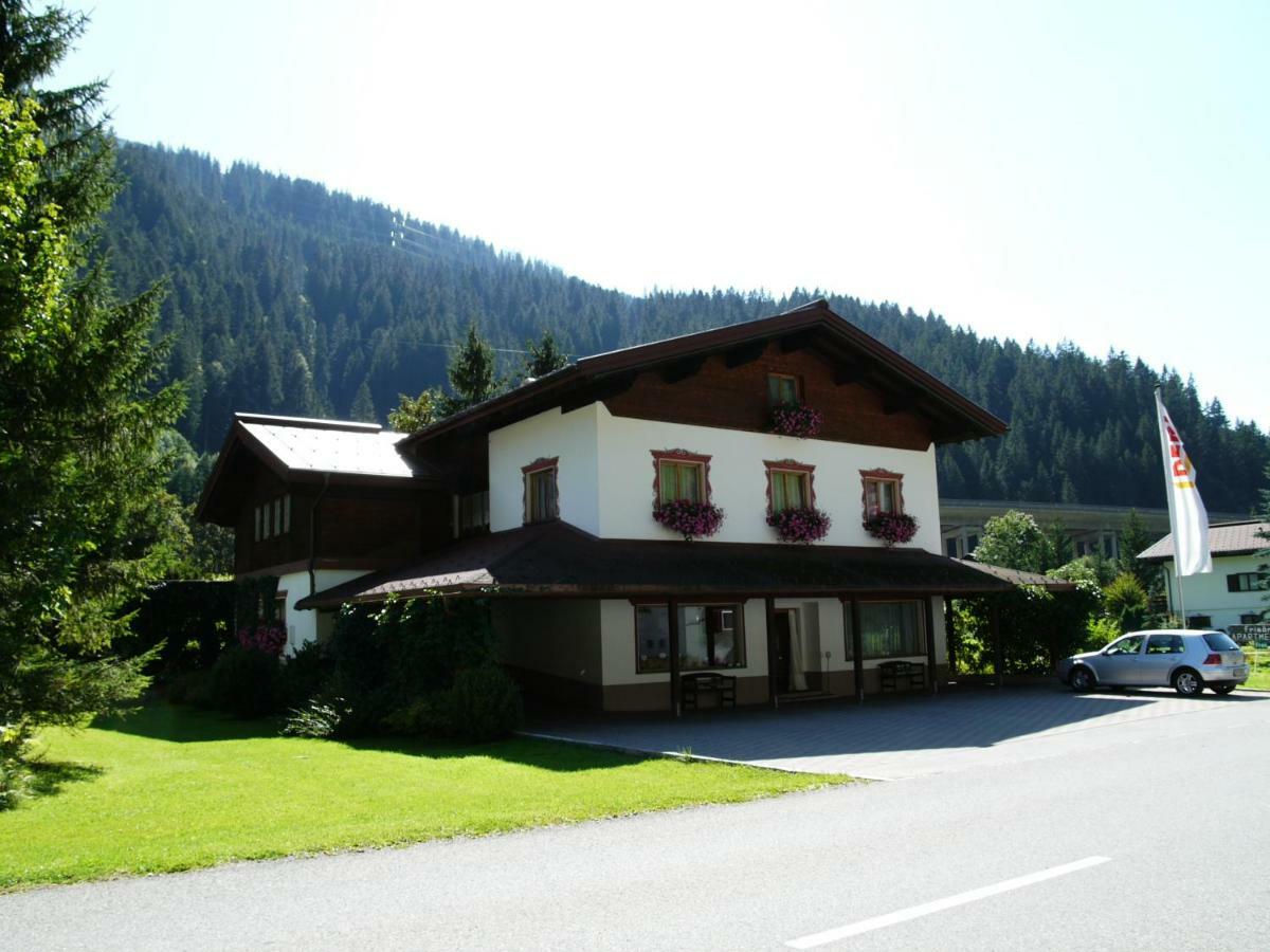 Appartements Burtscher Klosterle am Arlberg Buitenkant foto