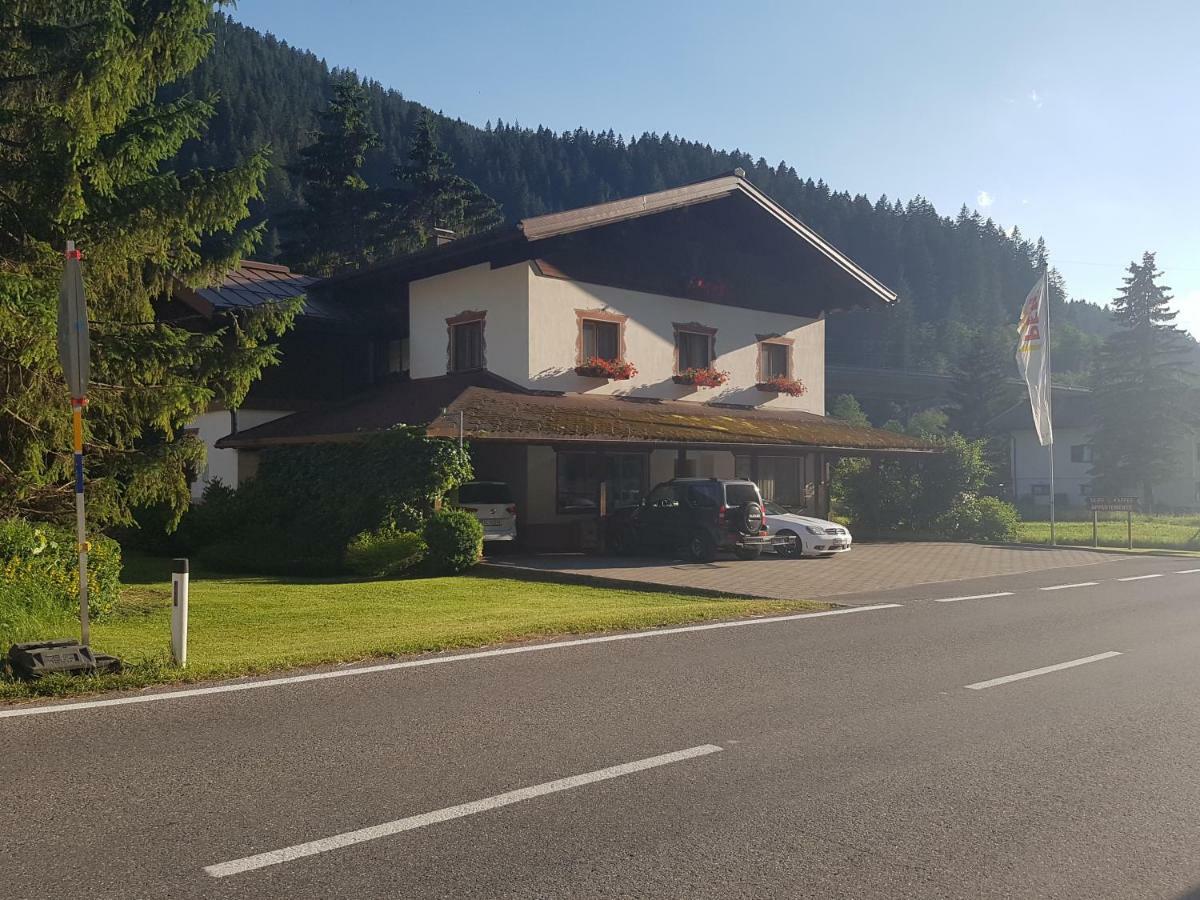 Appartements Burtscher Klosterle am Arlberg Buitenkant foto
