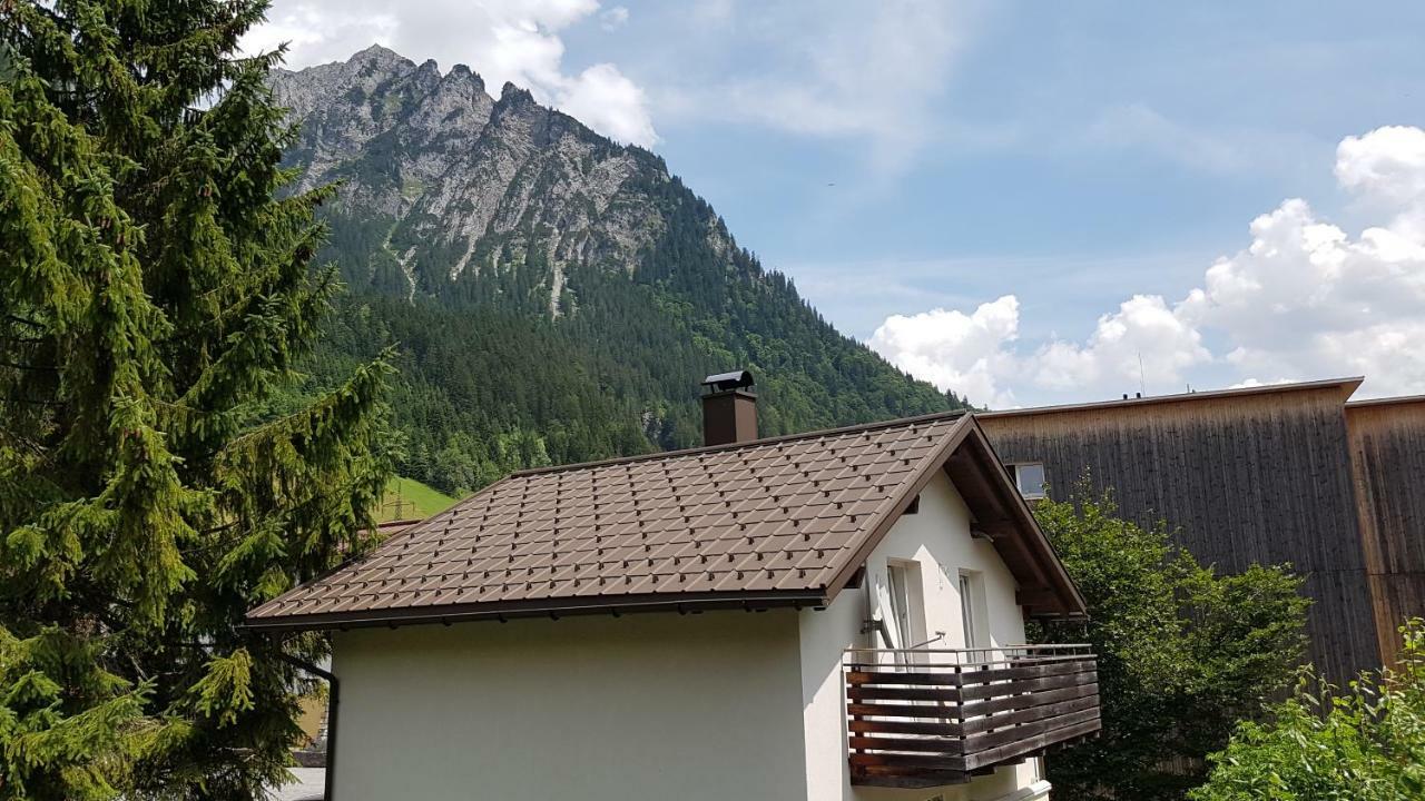 Appartements Burtscher Klosterle am Arlberg Buitenkant foto